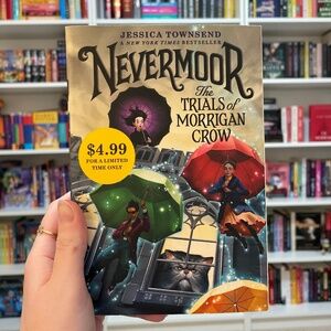 *BRAND NEW* Fantasy Middle Grade Book: Nevermoor the Trials of Morrigan Crow